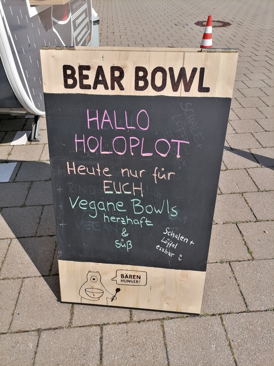 Bear Bowl Catering Holoplot
